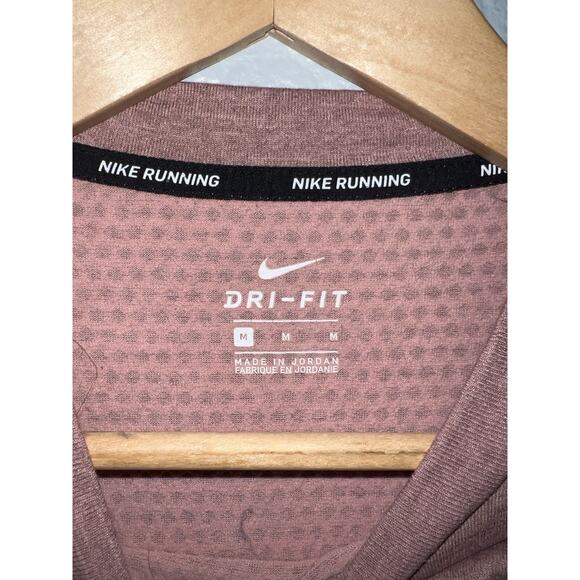 Nike Sweatshirt Womens Size M Burgundy Thumb Holes Dri Fit Running Sport - Picture 5 of 8